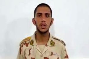 عذرخواهی سرباز مرزبانی از شهروندِ سالمند: از مردم سیستان و بلوچستان عذرخواهی می‌کنم/ ویدئو